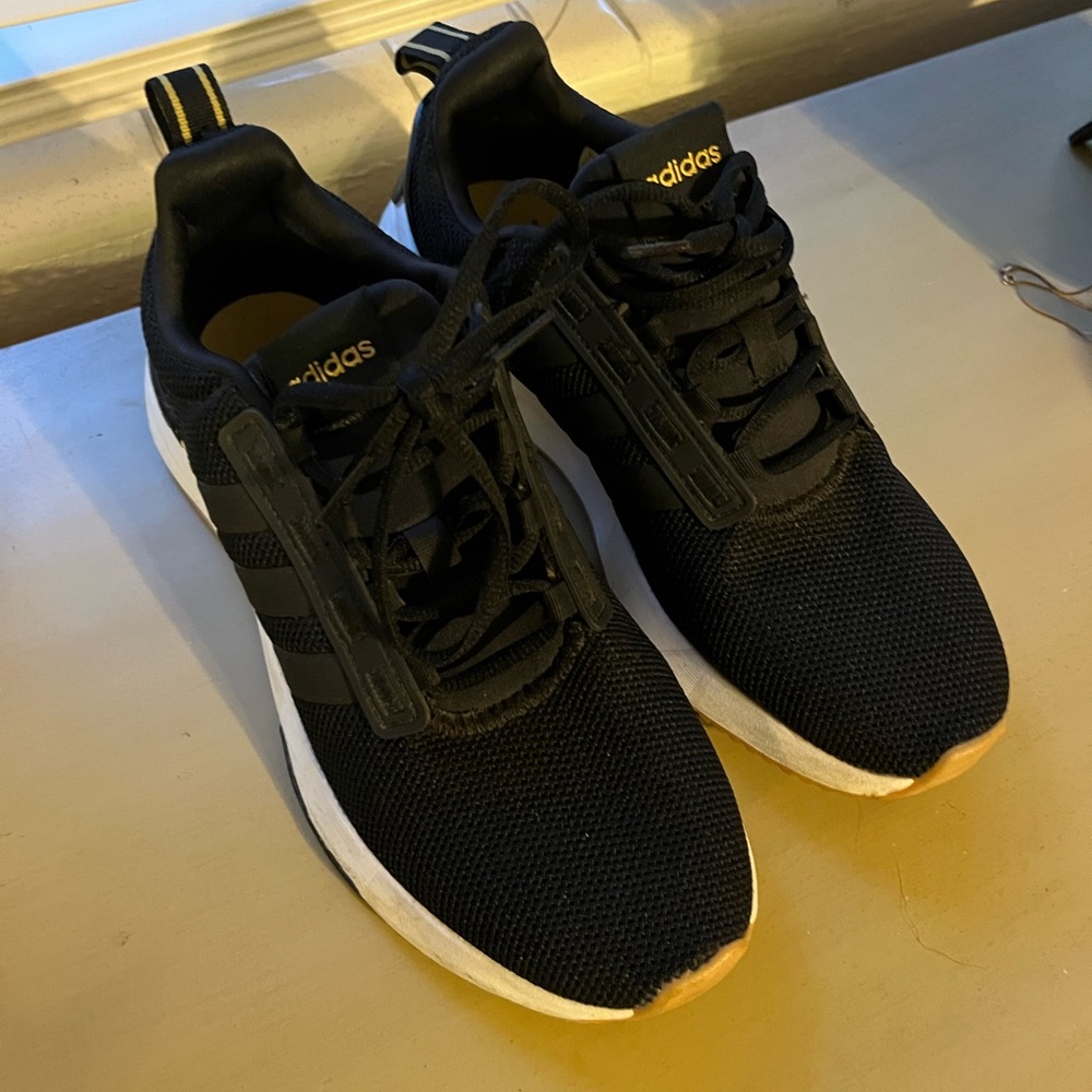 Adidas Tennis Shoes